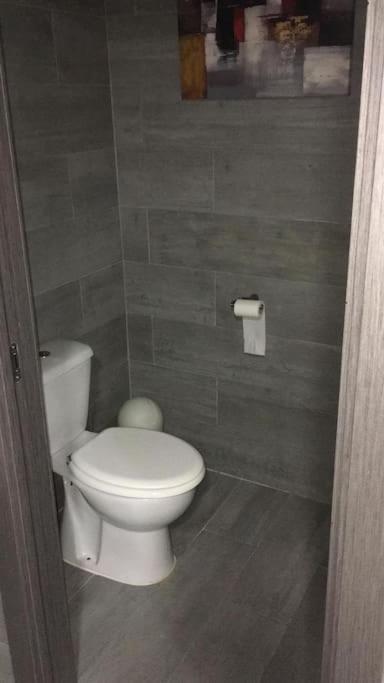 Apartamento A, A 3 Minutos De La Estacion Central De Bus Y Tren Malaga Bagian luar foto