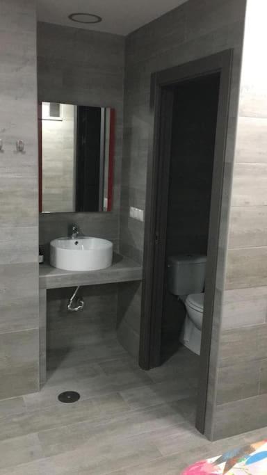 Apartamento A, A 3 Minutos De La Estacion Central De Bus Y Tren Malaga Bagian luar foto
